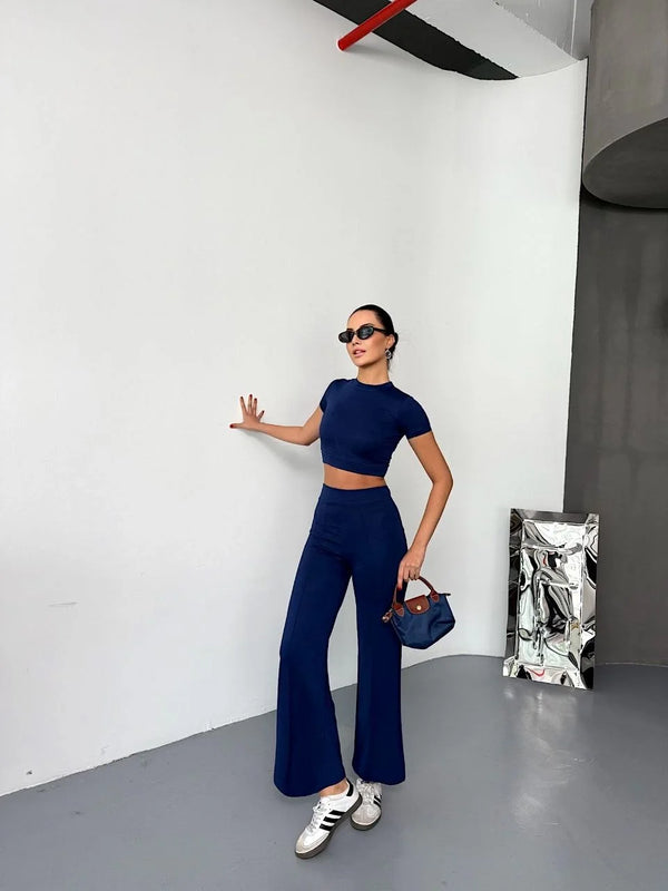 Osy Modal Yumuşak Dokulu Kumaş Kısa Kollu Crop Alt ispanyol Paça Pantalon ikili Takım - Lacivert